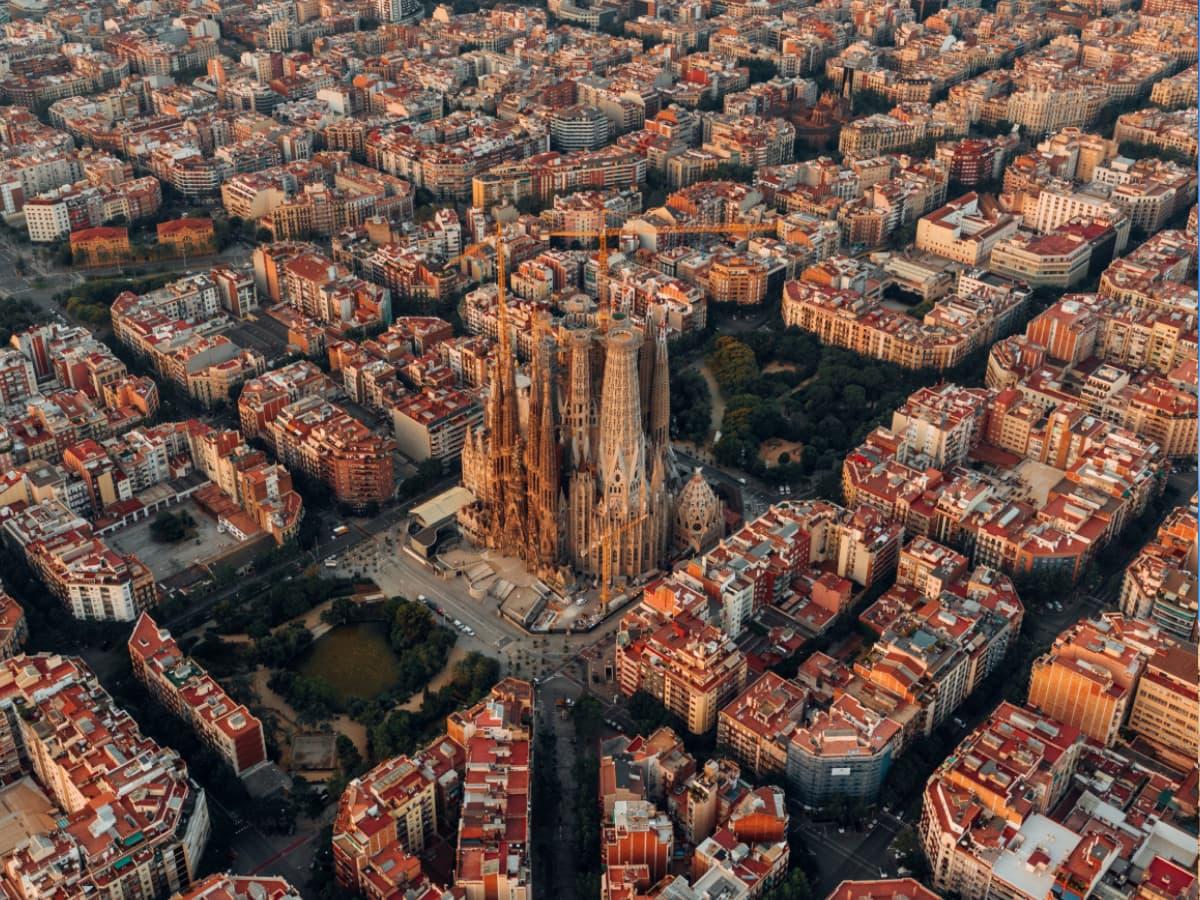 Explorando la ⁣vibrante​ cultura de ‌Barcelona