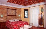 Hostal Lima